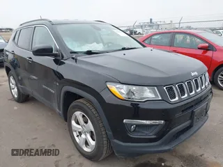 2018 Jeep Compass Altitude with VIN 3C4NJDBB9JT202297, listed as a IAAI auction lot 42020996 with 59,461 mi miles and . Bid and sale history available at DreamBid. Image 1.