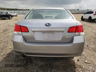 2010 Subaru Legacy Premium All-Weather Anniversary z VIN 4S3BMBC68A3242446, wystawiony jako Copart lot #51546125 z przebiegiem 190 700 mil mil oraz Czysty tytuł • Clean title. Historia ofert i sprzedaży dostępna na DreamBid. Obrazek 6.