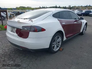 2012 Tesla Model S with VIN 5YJSA1DN6CFS00341, listed as a IAAI auction lot 41994114 with 1 mi miles. Bid and sale history available at carsss.com. Image 4.