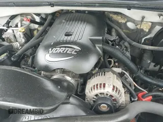 2001 GMC Sierra 1500 SLE z VIN 2GTEC19T411367053, wystawiony jako IAAI lot #42449658 z przebiegiem 235 885 mil mil oraz . Historia ofert i sprzedaży dostępna na DreamBid. Obrazek 18.