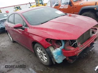 2018 Ford Fusion S with VIN 3FA6P0G73JR107088, listed as a IAAI auction lot 41532008 with 146,948 mi miles. Bid and sale history available at carsss.com. Image 1.
