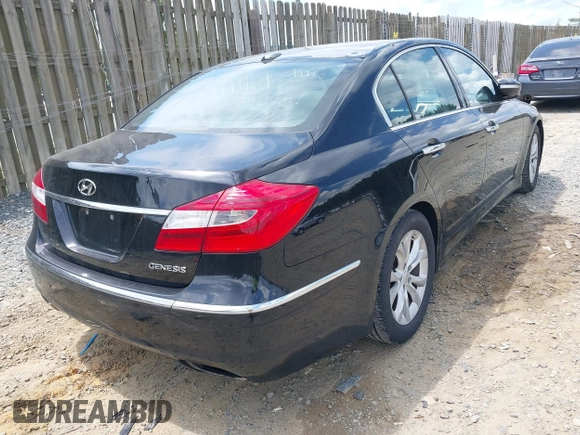 2012 Hyundai Genesis 3.8L z VIN KMHGC4DDXCU181420, wystawiony jako IAAI lot #42231906 z przebiegiem 219 714 mil mil oraz . Historia ofert i sprzedaży dostępna na DreamBid. Obrazek 4.