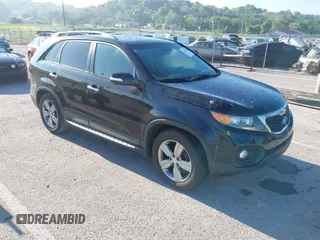2013 Kia Sorento EX with VIN 5XYKU4A27DG326480, listed as a IAAI auction lot 42207960 with 165,377 mi miles and . Bid and sale history available at carsss.com. Image 1.