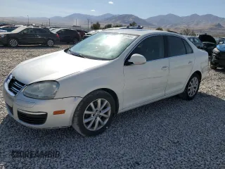 2010 Volkswagen Jetta Sedan Limited with VIN 3VWRZ7AJ7AM051293, listed as a Copart auction lot 75513654 with 267,175 mi miles and Salvage Title. Bid and sale history available at carsss.com. Image 1.