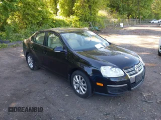 2010 Volkswagen Jetta SE with VIN 3VWRZ7AJ8AM145456, listed as a IAAI auction lot 42287226 with 79,581 mi miles and . Bid and sale history available at DreamBid. Image 1.