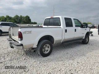 2001 Ford Super Duty F-250 XL with VIN 1FTNW21F11EA94638, listed as a Copart auction lot 52372155 with 363,199 mi miles and Salvage Title. Bid and sale history available at carsss.com. Image 3.
