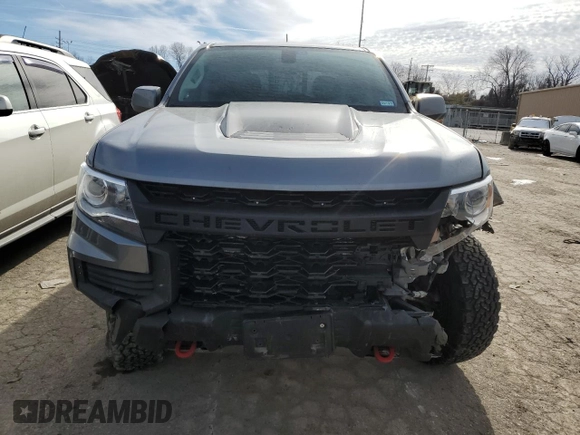 2021 Chevrolet Colorado 4WD ZR2 z VIN 1GCGTEEN3M1197592, wystawiony jako Copart lot #45303065 z przebiegiem 54 462 mil mil oraz Szkoda całkowita • Salvage title. Historia ofert i sprzedaży dostępna na DreamBid. Obrazek 5.