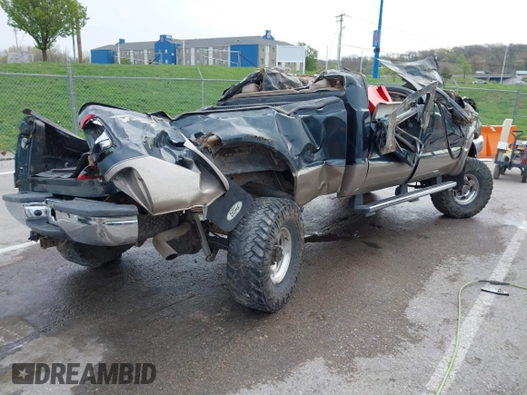 2004 Ford F-250 XL with VIN 1FTNW21L84EC47123, listed as a IAAI auction lot 42002958 with Not provided miles and . Bid and sale history available at DreamBid. Image 4.