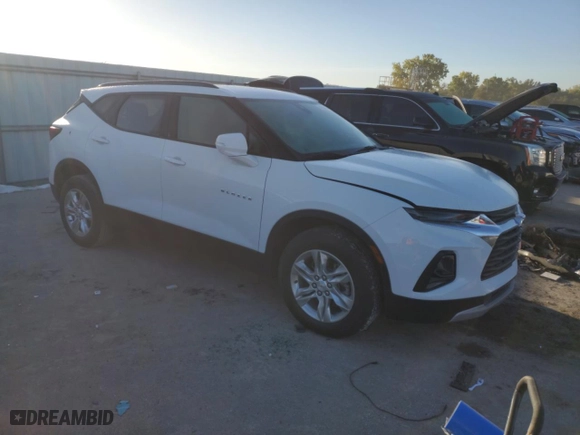 2022 Chevrolet Blazer LT with VIN 3GNKBDRS5NS139563, listed as a Copart auction lot 74590664 with 18,604 mi miles and Salvage Title. Bid and sale history available at carsss.com. Image 4.
