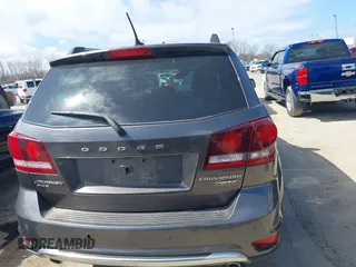 2015 Dodge Journey Crossroad with VIN 3C4PDDGG1FT675803, listed as a IAAI auction lot 41864112 with 97,842 mi miles. Bid and sale history available at carsss.com. Image 16.