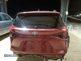 2021 Toyota Sienna XSE with VIN 5TDDSKFC4MS003737, listed as a Copart auction lot 83232334 with 63,938 mi miles and Salvage Title. Bid and sale history available at carsss.com. Image 6.