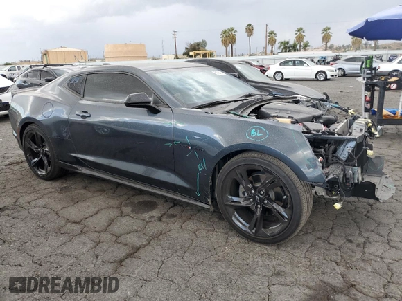 2022 Chevrolet Camaro 2LT with VIN 1G1FD1RS2N0132220, listed as a Copart auction lot 81094014 with 30,464 mi miles and Salvage Title. Bid and sale history available at carsss.com. Image 3.