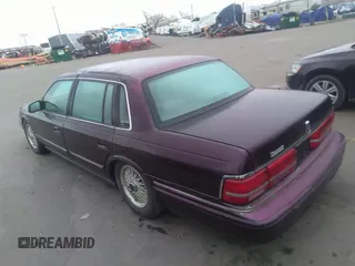 1994 Lincoln Continental with VIN 1LNLM9840RY602663, listed as a IAAI auction lot 31711429 with 90,889 mi miles and . Bid and sale history available at DreamBid. Image 3.