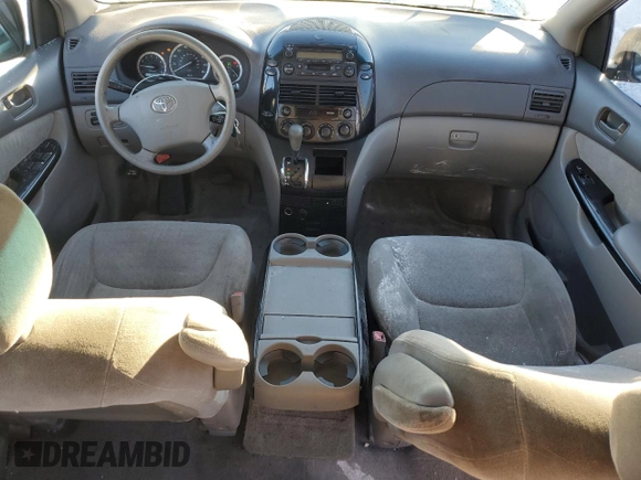 2004 Toyota Sienna with VIN 5TDZA29CX4S140010, listed as a Copart auction lot 85020844 with 284,385 mi miles and Clean Title. Bid and sale history available at DreamBid. Image 8.