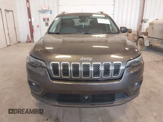 2021 Jeep Cherokee Latitude Lux z VIN 1C4PJMMX5MD194128, wystawiony jako IAAI lot #42257671 z przebiegiem 25 969 mil mil oraz . Historia ofert i sprzedaży dostępna na DreamBid. Obrazek 12.
