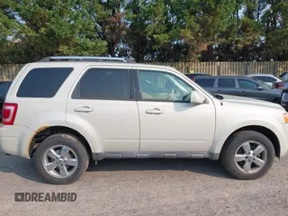 2009 Ford Escape Limited с VIN 1FMCU94G99KC59077, выставлен на аукционе IAAI как лот 42126295 с пробегом 169 306 миль миль и . История ставок и продаж доступна на DreamBid. Изображение 13.