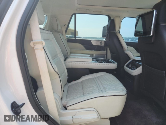 2018 Lincoln Navigator Black Label with VIN 5LMJJ2TT0JEL09709, listed as a Copart auction lot 64280215 with 62,475 mi miles and Salvage title. Bid and sale history available at DreamBid. Image 11.
