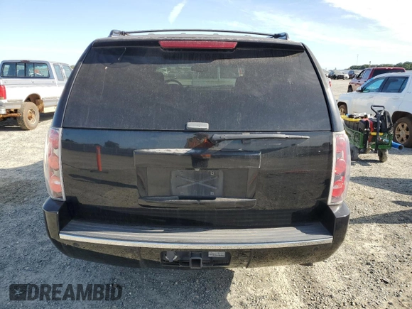 2007 GMC Yukon Denali z VIN 1GKFK63877J235917, wystawiony jako Copart lot #57445735 z przebiegiem 253 961 mil mil oraz Czysty tytuł • Clean title. Historia ofert i sprzedaży dostępna na DreamBid. Obrazek 6.