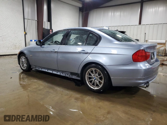 2010 BMW 3 Series 328i xDrive with VIN WBAPK5C54AA647135, listed as a Copart auction lot 45022455 with 87,685 mi miles and Salvage title. Bid and sale history available at DreamBid. Image 2.