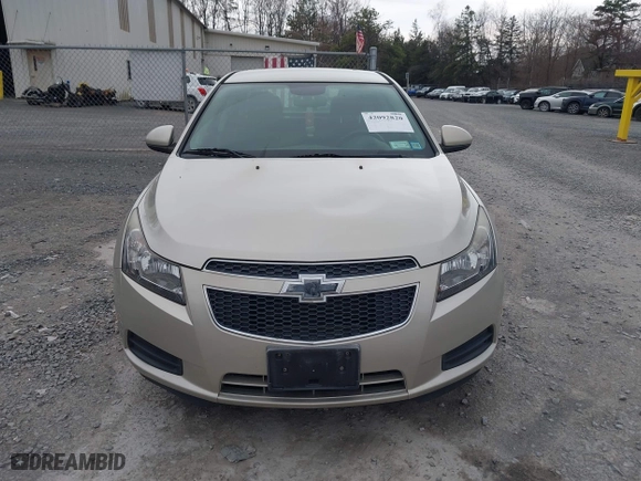 2014 Chevrolet Cruze 1LT with VIN 1G1PC5SB8E7442100, listed as a IAAI auction lot 42092820 with 113,178 mi miles. Bid and sale history available at carsss.com. Image 6.