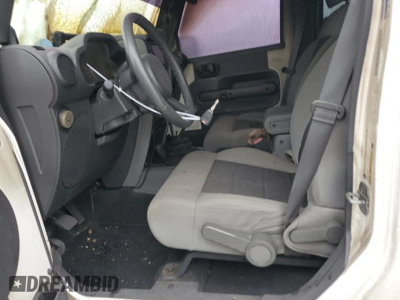 2010 Jeep Wrangler Unlimited Rubicon z VIN 1J4HA6H13AL202972, wystawiony jako Copart lot #46494505 z przebiegiem Nie podano mil oraz Szkoda całkowita • Salvage title. Historia ofert i sprzedaży dostępna na DreamBid. Obrazek 7.