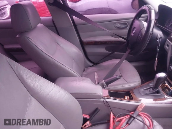 2007 BMW 3 Series 328i with VIN WBAVA37577NE29557, listed as a IAAI auction lot 41518808 with 200,966 mi miles and . Bid and sale history available at DreamBid. Image 5.