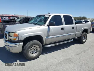 2006 GMC Sierra 2500HD SLE2 z VIN 1GTHK23U16F268228, wystawiony jako Copart lot #57266075 z przebiegiem 166 174 mil mil oraz Szkoda całkowita • Salvage title. Historia ofert i sprzedaży dostępna na DreamBid. Obrazek 1.