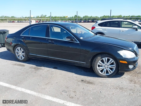 2009 Mercedes-Benz S-Class 5.5L V8 with VIN WDDNG86X19A239123, listed as a IAAI auction lot 41981456 with 120,975 mi miles. Bid and sale history available at carsss.com. Image 13.