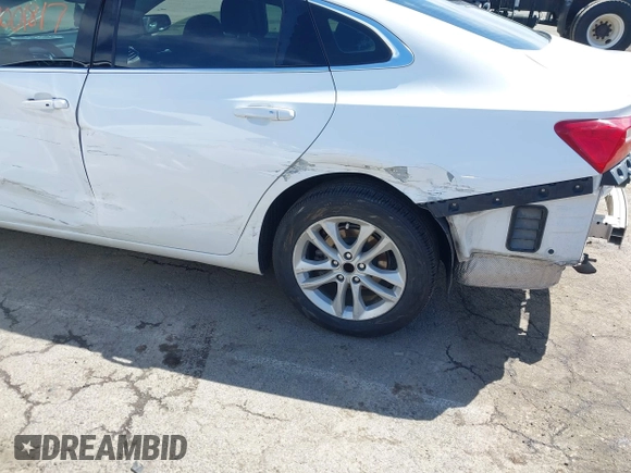 2018 Chevrolet Malibu LT with VIN 1G1ZD5ST1JF142770, listed as a IAAI auction lot 42001817 with 146,732 mi miles. Bid and sale history available at carsss.com. Image 18.