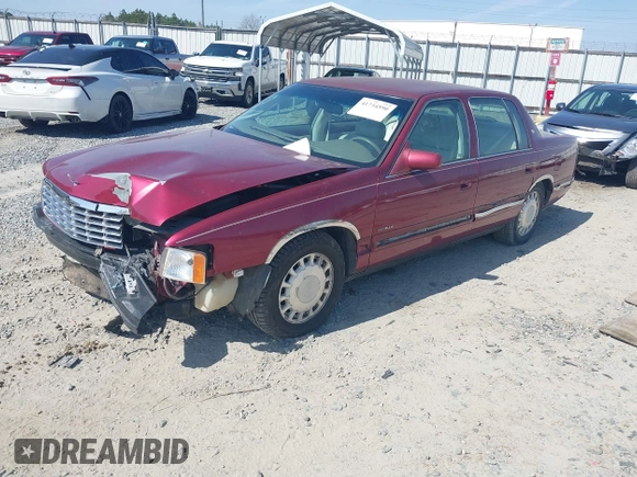 1999 Cadillac DeVille z VIN 1G6KD54Y8XU771788, wystawiony jako IAAI lot #41734590 z przebiegiem 84 302 mil mil oraz . Historia ofert i sprzedaży dostępna na DreamBid. Obrazek 17.