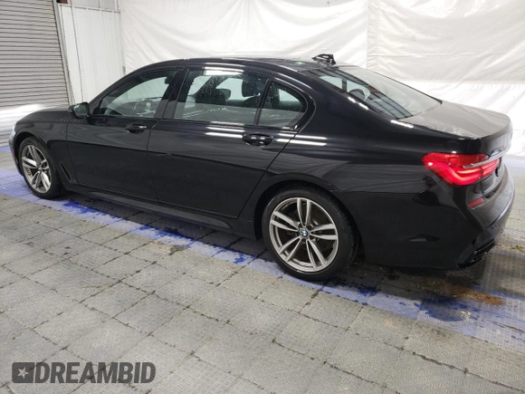 2019 BMW 7 Series 740i xDrive with VIN WBA7E4C50KGV28739, listed as a Copart auction lot 69882784 with 24,695 mi miles and Clean title. Bid and sale history available at DreamBid. Image 2.