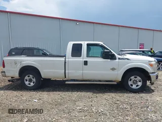 2011 Ford F-250 XL z VIN 1FT7X2AT3BEC33228, wystawiony jako IAAI lot #42545154 z przebiegiem 424 286 mil mil oraz . Historia ofert i sprzedaży dostępna na DreamBid. Obrazek 13.