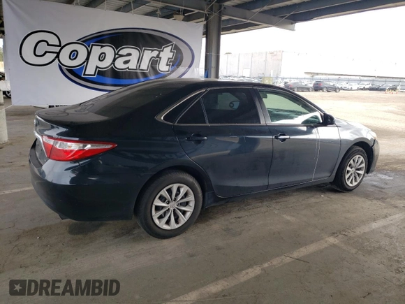 2015 Toyota Camry XLE with VIN 4T4BF1FK3FR477546, listed as a Copart auction lot 55223575 with 131,599 mi miles and Clean Title. Bid and sale history available at carsss.com. Image 3.