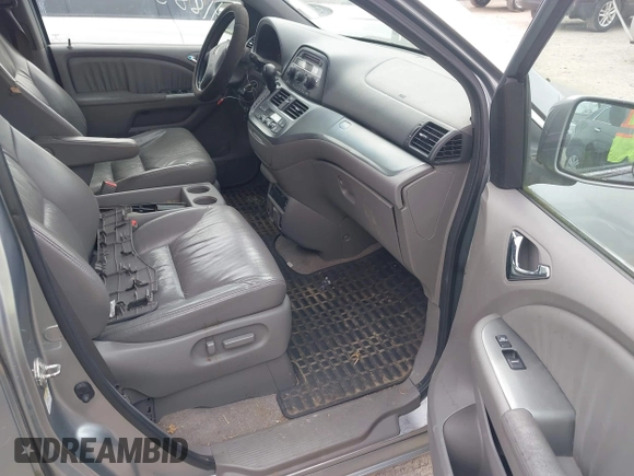 2008 Honda Odyssey EX-L with VIN 5FNRL38748B045957, listed as a IAAI auction lot 41885593 with 212,799 mi miles. Bid and sale history available at carsss.com. Image 5.