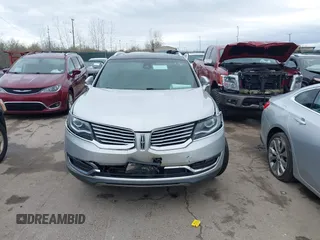 2017 Lincoln MKX Reserve with VIN 2LMPJ8LR6HBL16906, listed as a IAAI auction lot 41857727 with 111,895 mi miles. Bid and sale history available at carsss.com. Image 11.