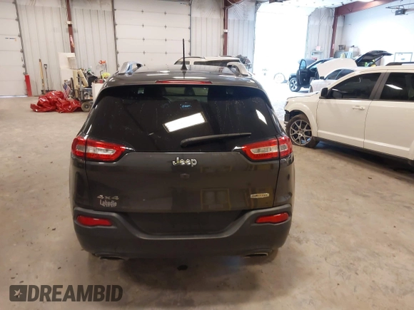 2016 Jeep Cherokee Latitude z VIN 1C4PJMCSXGW147918, wystawiony jako IAAI lot #42173947 z przebiegiem 142 482 mil mil oraz . Historia ofert i sprzedaży dostępna na DreamBid. Obrazek 16.