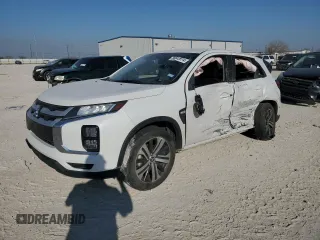 2021 Mitsubishi Outlander ES z VIN JA4APUAUXMU029409, wystawiony jako Copart lot #86653974 z przebiegiem 67 759 mil mil oraz Szkoda całkowita • Salvage title. Historia ofert i sprzedaży dostępna na DreamBid. Obrazek 1.