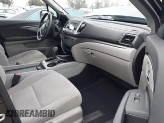 2016 Honda Pilot LX with VIN 5FNYF6H18GB063909, listed as a IAAI auction lot 41778361 with 110,655 mi miles. Bid and sale history available at carsss.com. Image 5.