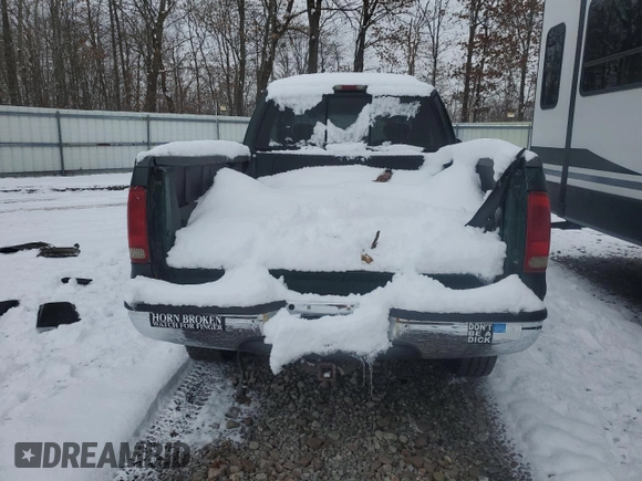 2001 Ford F-350 XL with VIN 1FTSX31S51EB17955, listed as a Copart auction lot 82145044 with 128,289 mi miles and Salvage Title. Bid and sale history available at DreamBid. Image 6.