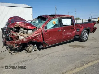 2024 GMC Sierra 2500HD Denali z VIN 1GT49REY9RF422482, wystawiony jako Copart lot #52034785 z przebiegiem Nie podano mil oraz Nie do naprawy • Non repairable. Historia ofert i sprzedaży dostępna na DreamBid. Obrazek 1.