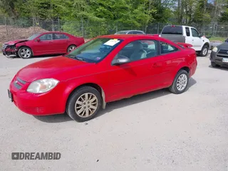 2010 Chevrolet Cobalt LS z VIN 1G1AB1F51A7180341, wystawiony jako IAAI lot #42251796 z przebiegiem 147 737 mil mil oraz . Historia ofert i sprzedaży dostępna na DreamBid. Obrazek 2.