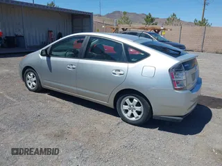 2004 Toyota Prius with VIN JTDKB20U040084439, listed as a IAAI auction lot 42180219 with Not Provided miles and . Bid and sale history available at DreamBid. Image 3.