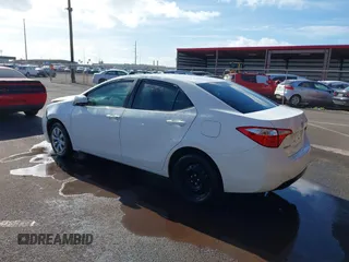 2016 Toyota Corolla L z VIN 5YFBURHE8GP532792, wystawiony jako IAAI lot #41820276 z przebiegiem 43 764 mil mil oraz . Historia ofert i sprzedaży dostępna na DreamBid. Obrazek 3.