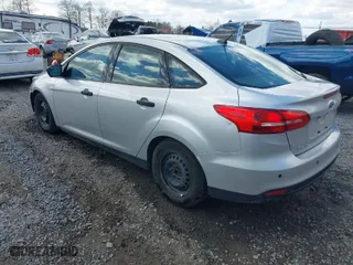 2016 Ford Focus S with VIN 1FADP3E2XGL311099, listed as a IAAI auction lot 41855282 with 196,444 mi miles. Bid and sale history available at carsss.com. Image 3.