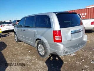 2008 Chrysler Town & Country LX with VIN 2A8HR44H38R115587, listed as a IAAI auction lot 41035823 with 167,564 mi miles and . Bid and sale history available at DreamBid. Image 3.