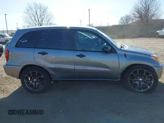 2005 Toyota RAV4 with VIN JTEHD20V150068910, listed as a IAAI auction lot 41832871 with 105,000 mi miles. Bid and sale history available at carsss.com. Image 12.