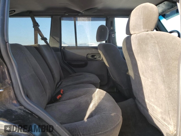 2001 Jeep Cherokee Sport with VIN 1J4FT48S41L615093, listed as a Copart auction lot 88459365 with 257,336 mi miles and Clean Title. Bid and sale history available at carsss.com. Image 11.