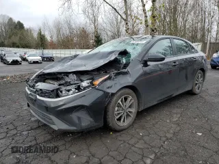 2023 Kia Forte LXS with VIN 3KPF24AD3PE622770, listed as a Copart auction lot 87000344 with 32,898 mi miles and Salvage Title. Bid and sale history available at carsss.com. Image 1.
