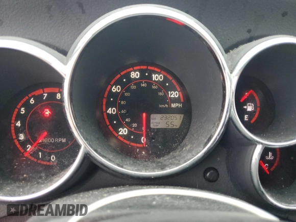 2005 Pontiac Vibe z VIN 5Y2SL63875Z447139, wystawiony jako Copart lot #58248855 z przebiegiem 232 051 mil mil oraz Czysty tytuł • Clean title. Historia ofert i sprzedaży dostępna na DreamBid. Obrazek 9.