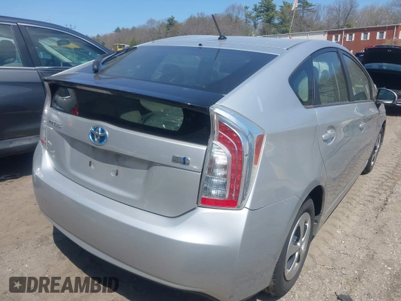 2012 Toyota Prius One with VIN JTDKN3DU2C5466786, listed as a IAAI auction lot 42090567 with 122,120 mi miles. Bid and sale history available at carsss.com. Image 4.